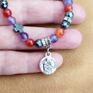bracelet saint anne patronne bretagne pierre médaille pierre carpe diem bretagne bijoux spirituels fait main création femme amethyste cornaline