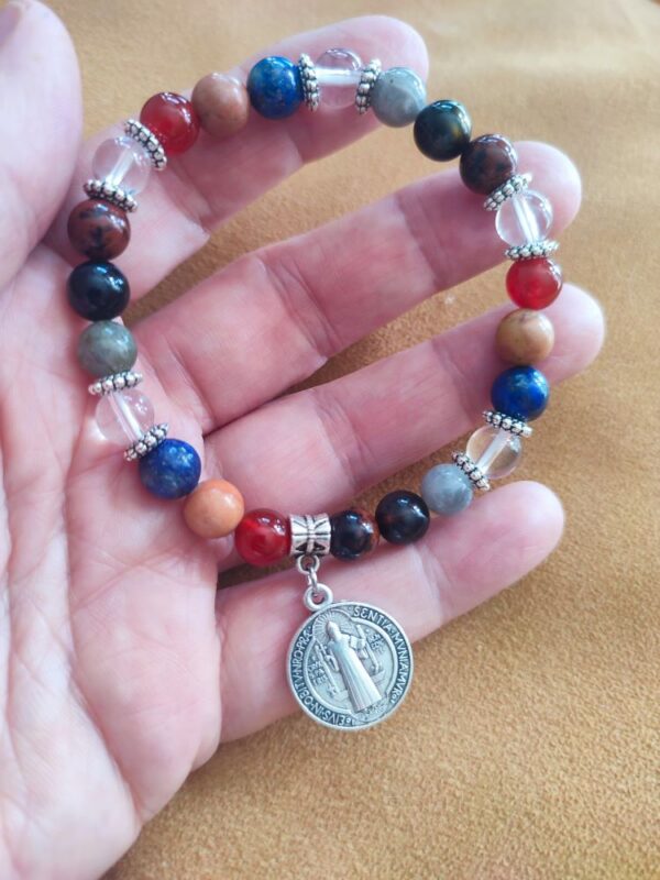 bracelet saint benoit pierre médaille protection pierre naturelle carpe diem bretagne bijoux spirituels artisanal bracelet saint benoit pierre médaille protection pierre naturelle carpe diem bretagne bijoux spirituels artisanal